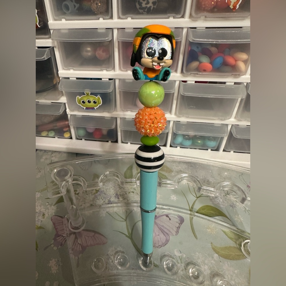 Doorable customized pen goofy